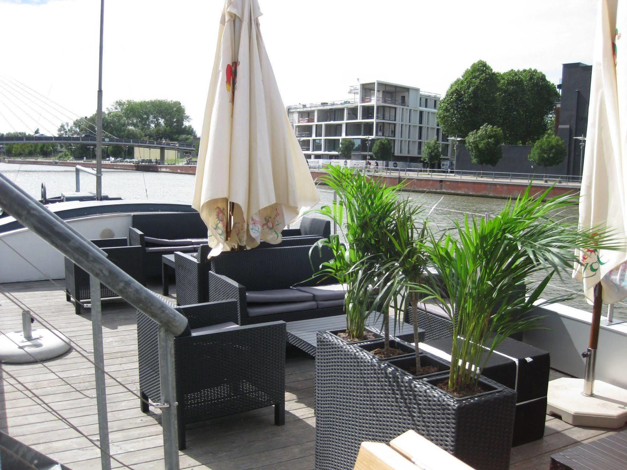 Hotel Restaurant Brasserie Feestzaal Ahoi, Kortrijk Luaran gambar